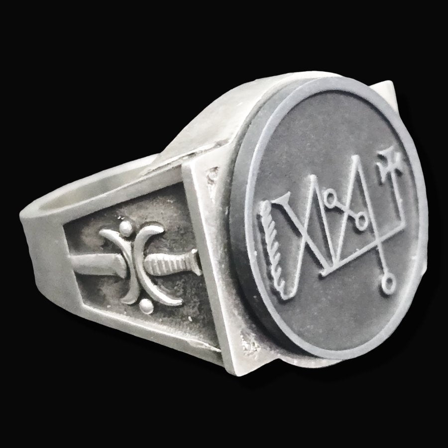 Demon Ring 41 DUKE FOCALOR 72 Demons Lesser Key of Solomon Goetia In Silver 2.2 cm x 1.8 cm 18 Gr Art 1819 - Bricks Masons