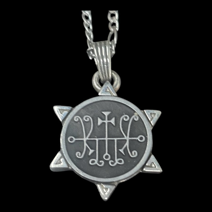 I wove the Demon 35 MARQUIS MARCHOSIAS and the Secret Seal of Solomon 72 Demons, Lesser Key of Solomon, Goetia. In Silver, 3 x 2.5 cm, 12 g. Art. 1894 - Bricks Masons