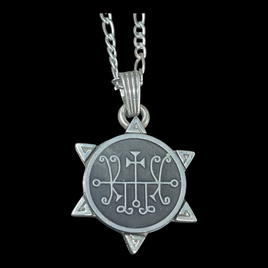 I wove the Demon 35 MARQUIS MARCHOSIAS and the Secret Seal of Solomon 72 Demons, Lesser Key of Solomon, Goetia. In Silver, 3 x 2.5 cm, 12 g. Art. 1894 - Bricks Masons