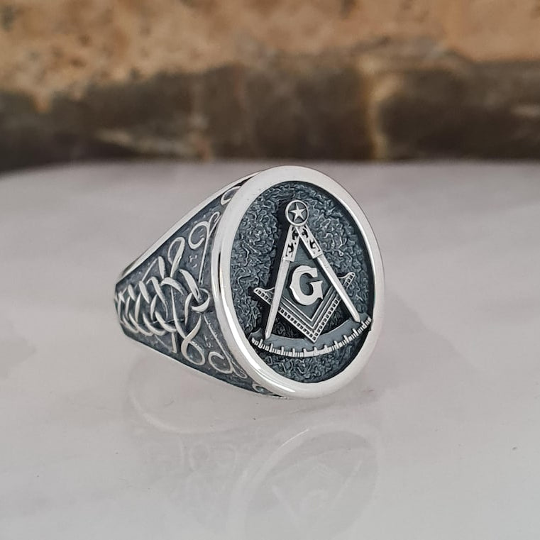 Master Mason Blue Lodge Ring - Sterling Silver Celtic Knotwork - Bricks Masons