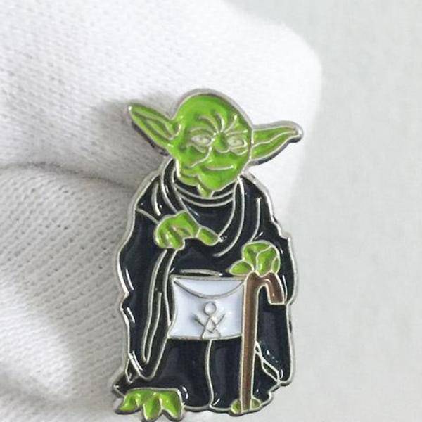 Master Mason Blue Lodge Lapel Pin - Mason Apron Yoda