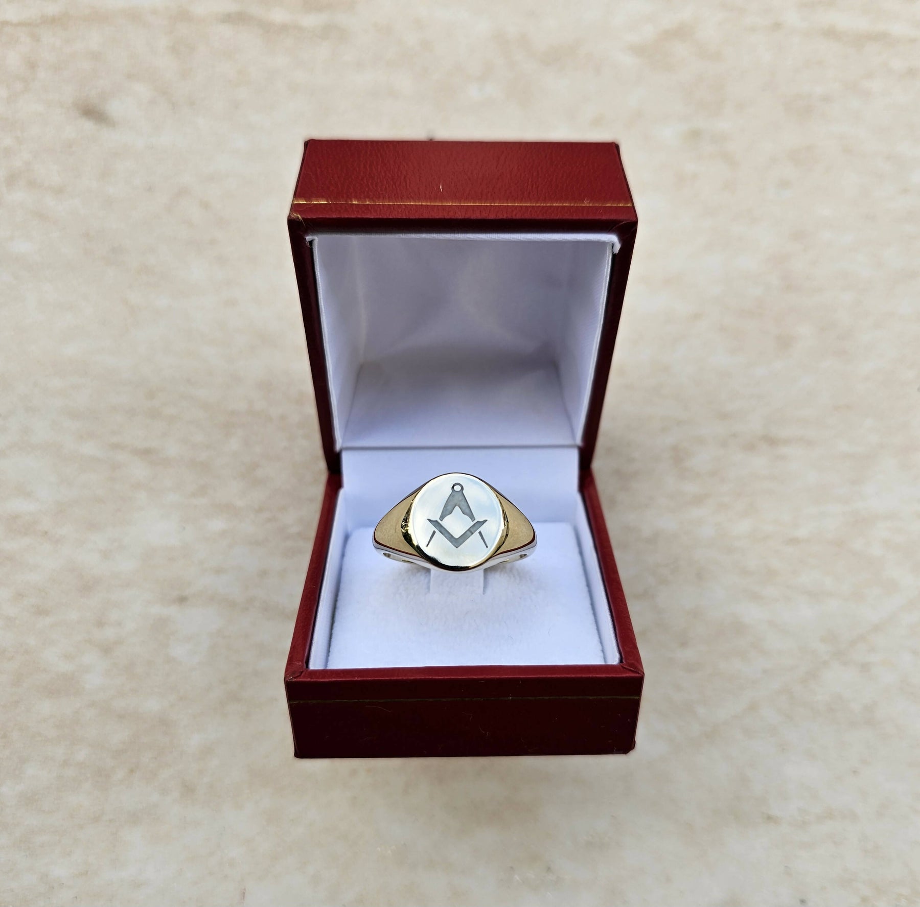 Master Mason Blue Lodge Ring - Square and Compass 9K Gold with Enamel - Bricks Masons